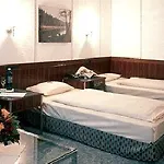Asgard Hotel Gersthofen
